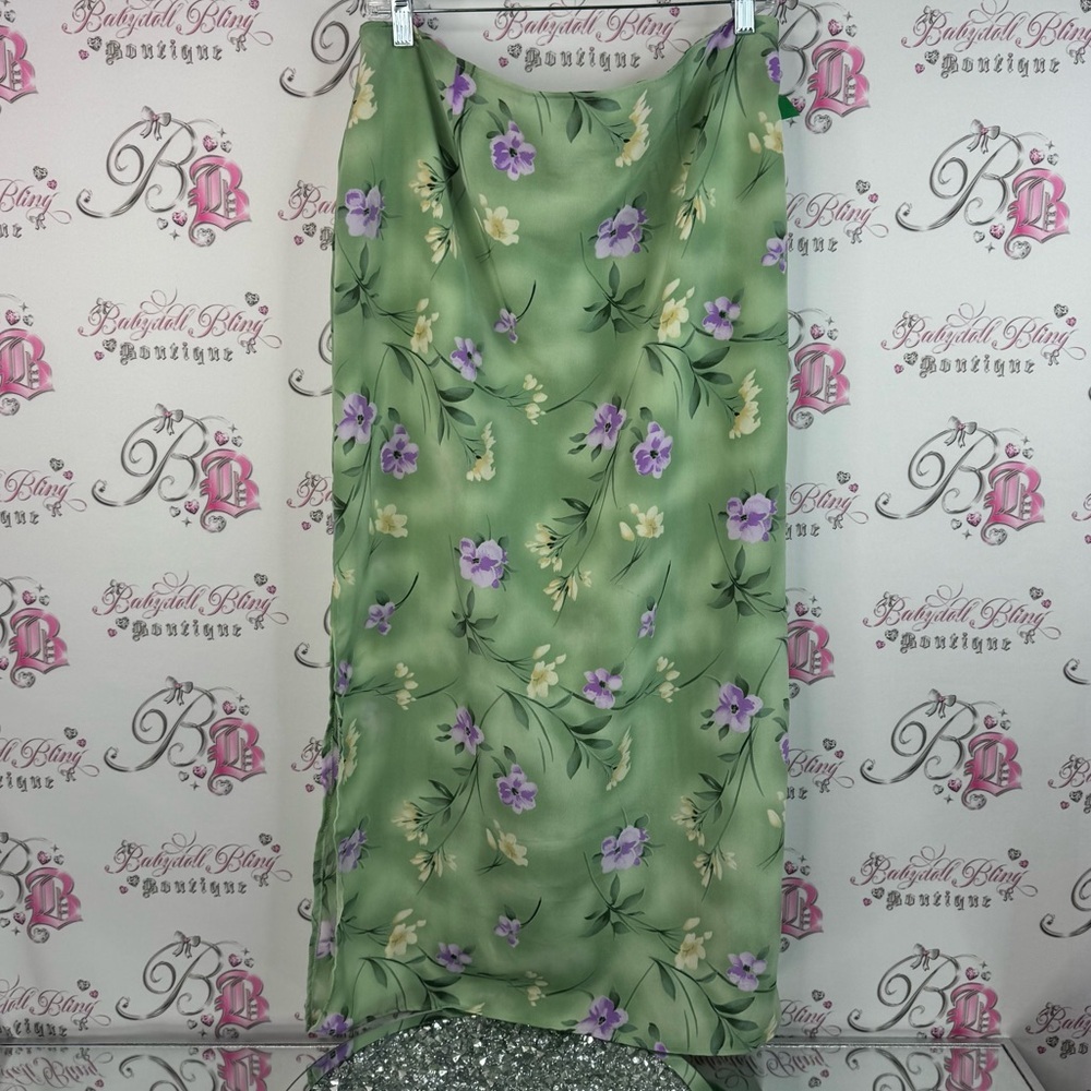 Suzy Shier skirt long Green Maxi Skirt with Purple and Cream Floral Design